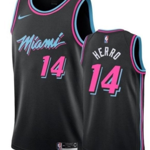 tyler herro jersey sales